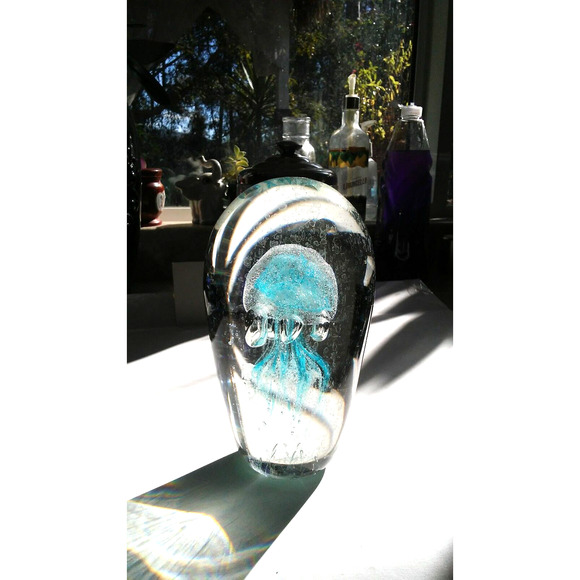 Jellyfish Glass 7" Tall Handblown Paperweight Ocean Man O War Light Blue Clear - Picture 4 of 10